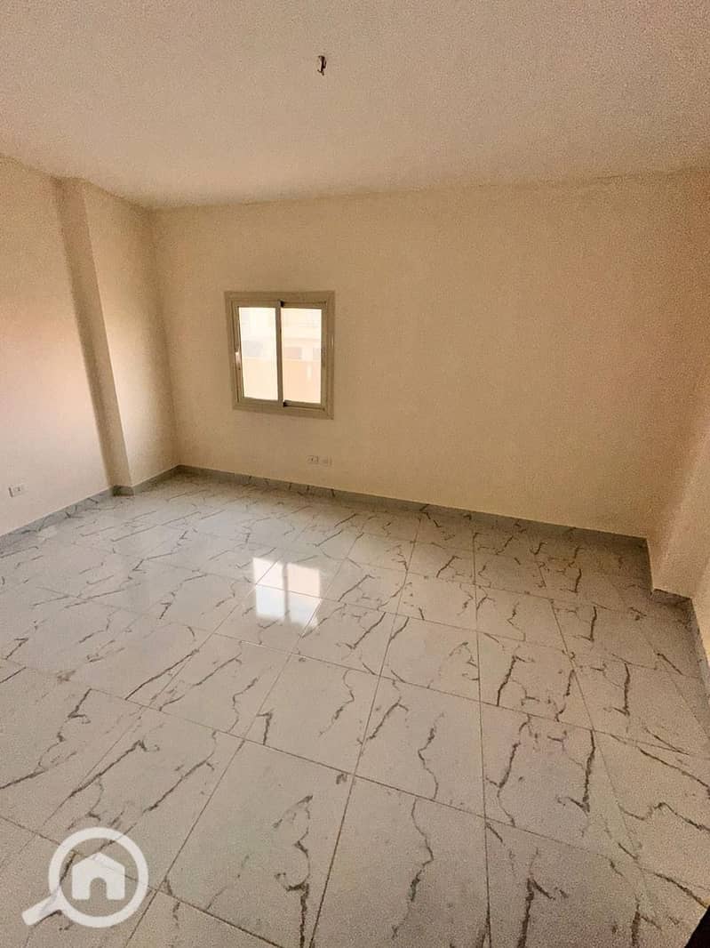 2 2d4e4fb1-403c-4795-a416-b16eca75e565. jpeg