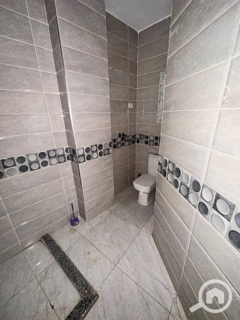 5 0b0a0d3d-734c-46d9-adca-309f8de127e2. jpeg