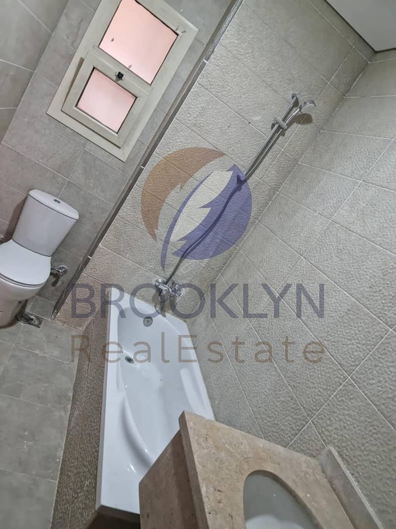 2 WhatsApp Image 2025-12-08 at 13.44. 03_559a5af6. jpg