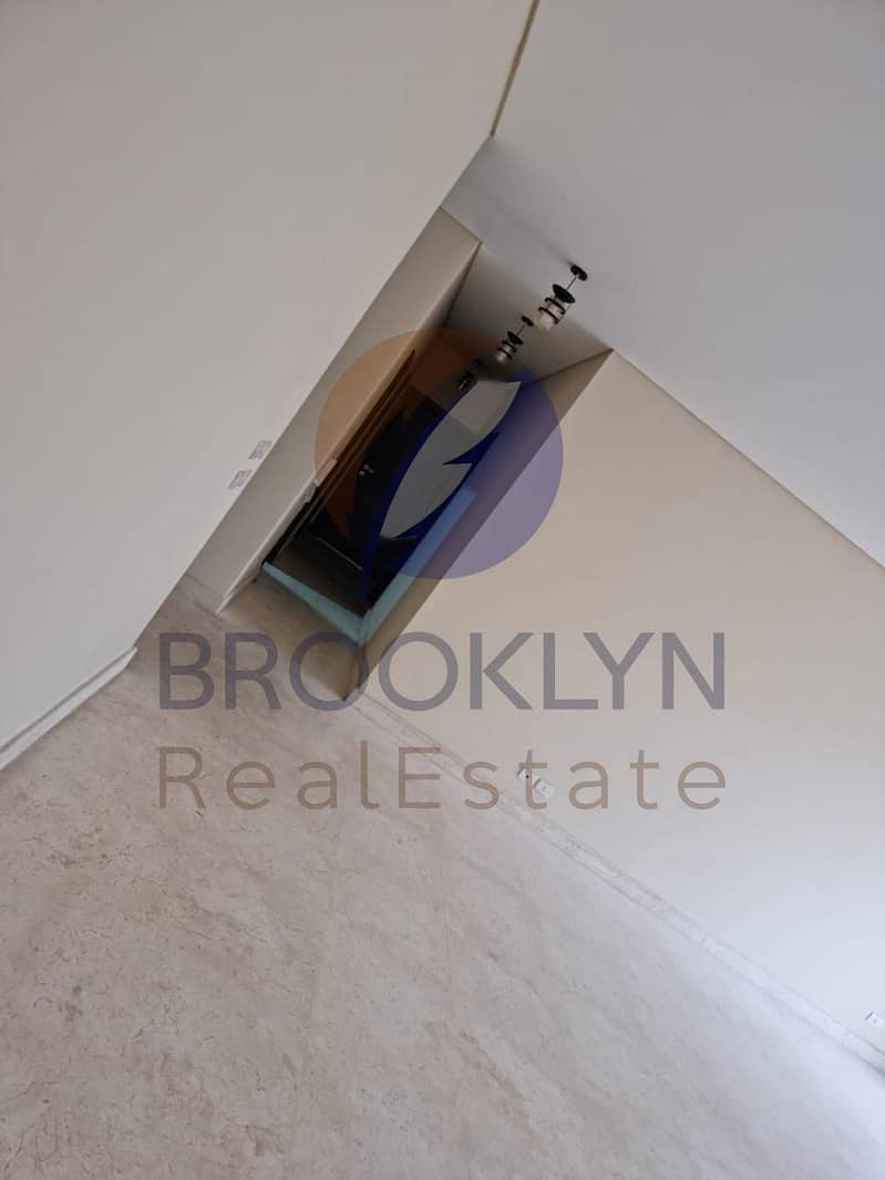 10 WhatsApp Image 2025-12-08 at 13.43. 58_05a6b376. jpg