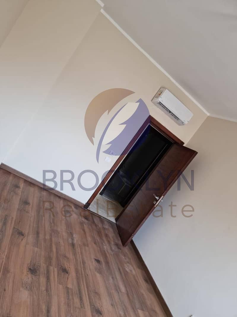 21 WhatsApp Image 2025-12-08 at 13.44. 02_e185f28f. jpg