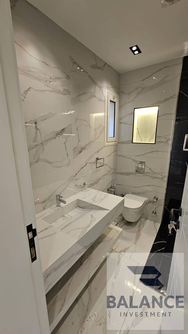 8 cb64500d-33c8-4c94-b1e7-d40b4aea59fb. jpg