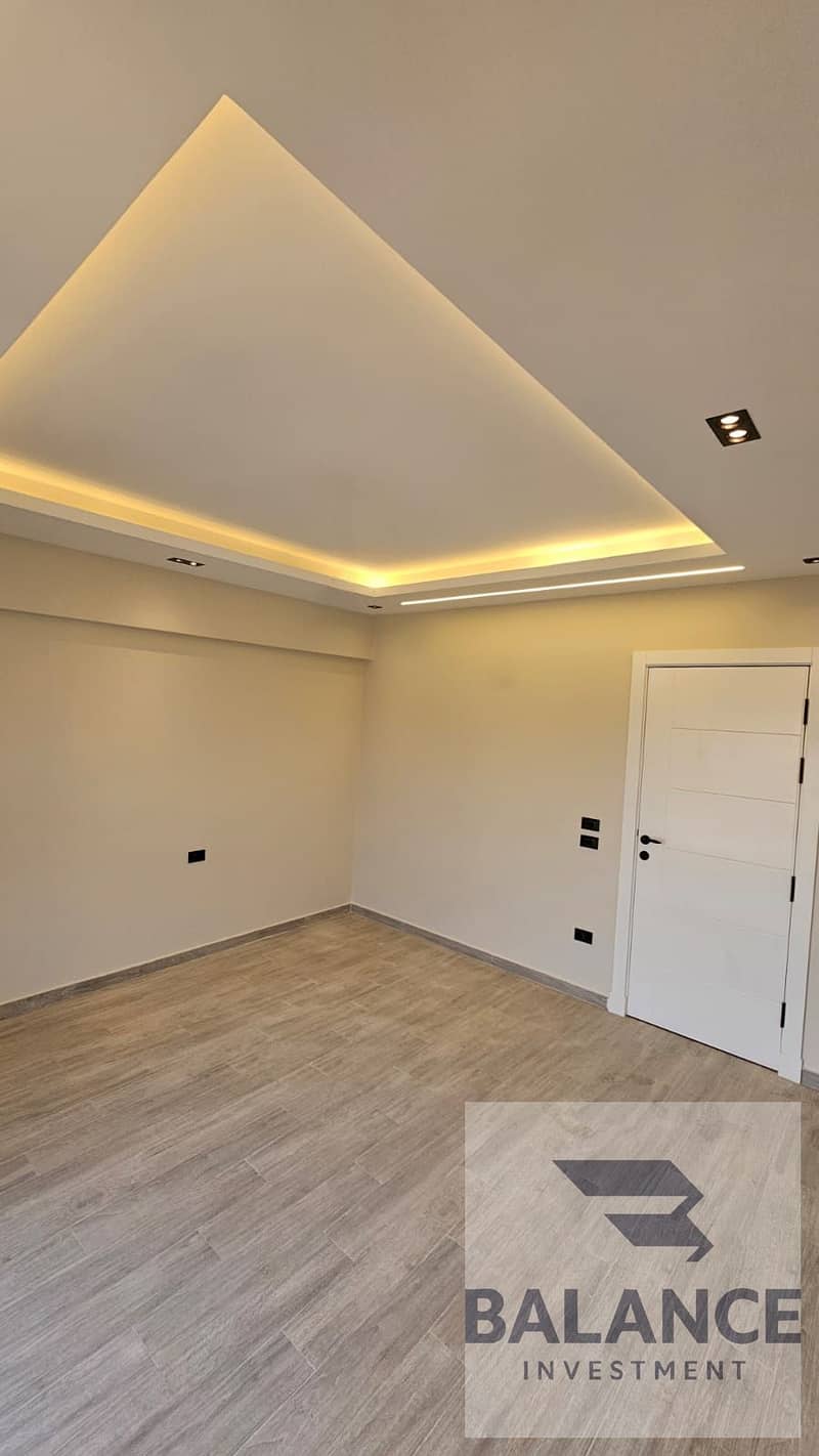 10 271c313e-69d8-476c-a386-41675bb673db. jpg