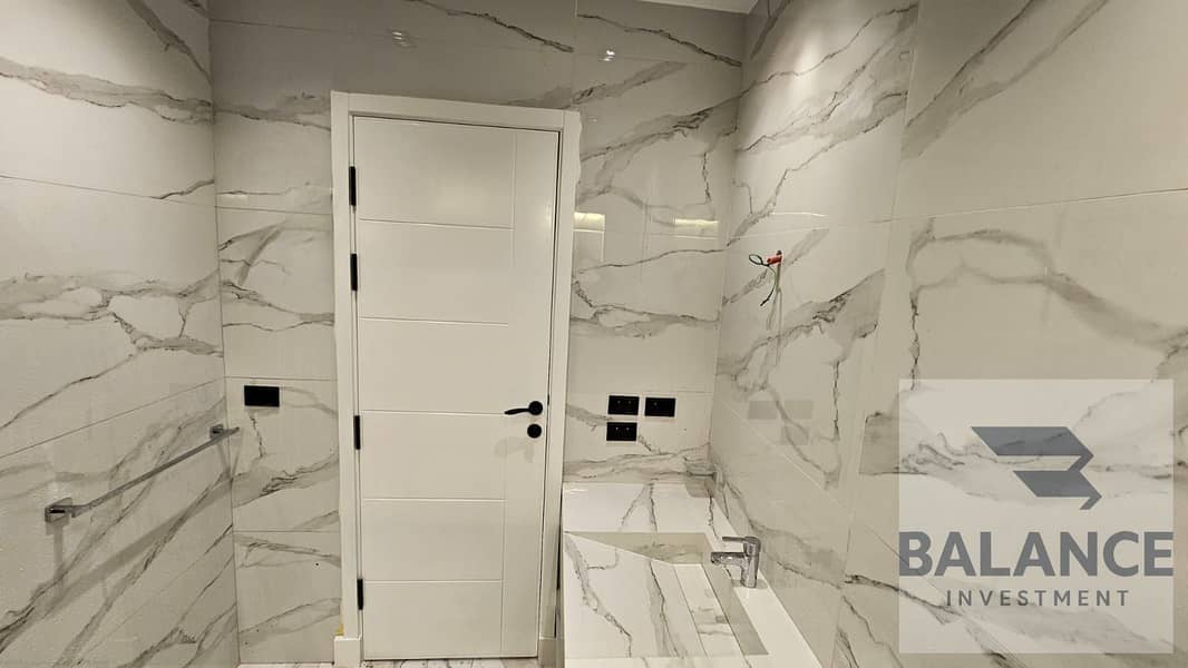 23 bfc0ea4e-f7e7-4ba6-943a-fb34475f3f38. jpg