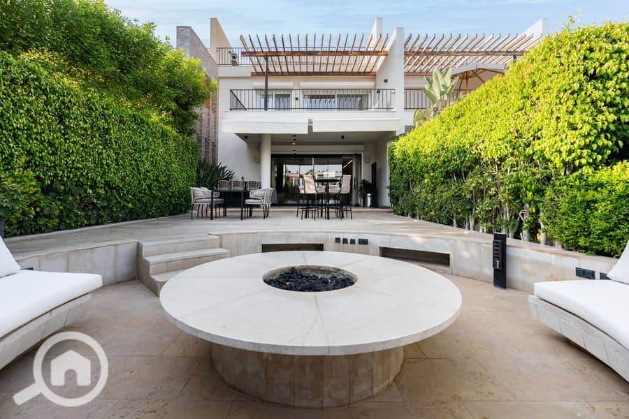 6 WhatsApp Image 2025-12-08 at 2.29. 36 PM. jpeg