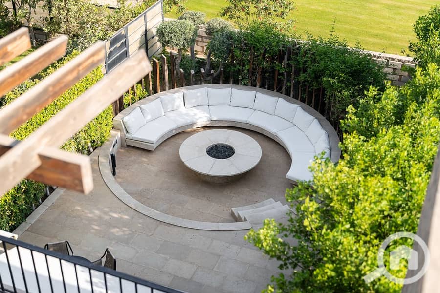 10 WhatsApp Image 2025-12-08 at 2.29. 38 PM. jpeg