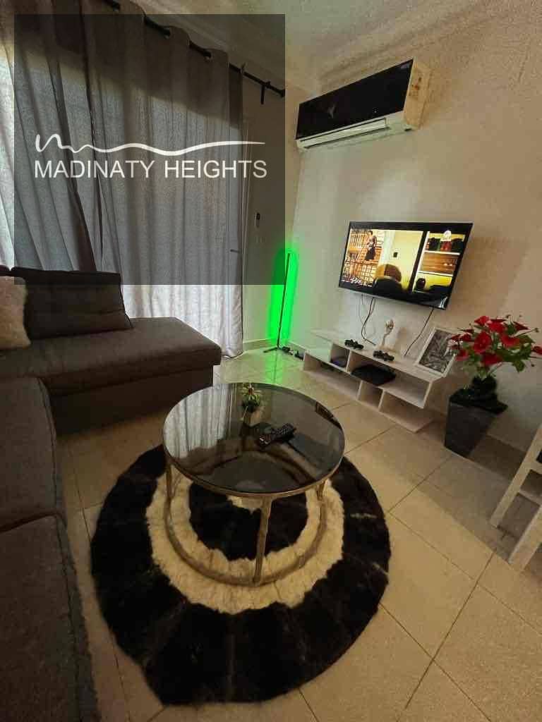 4 425a8dc3-09de-4af1-ae4d-30d0a7601bff. jpg