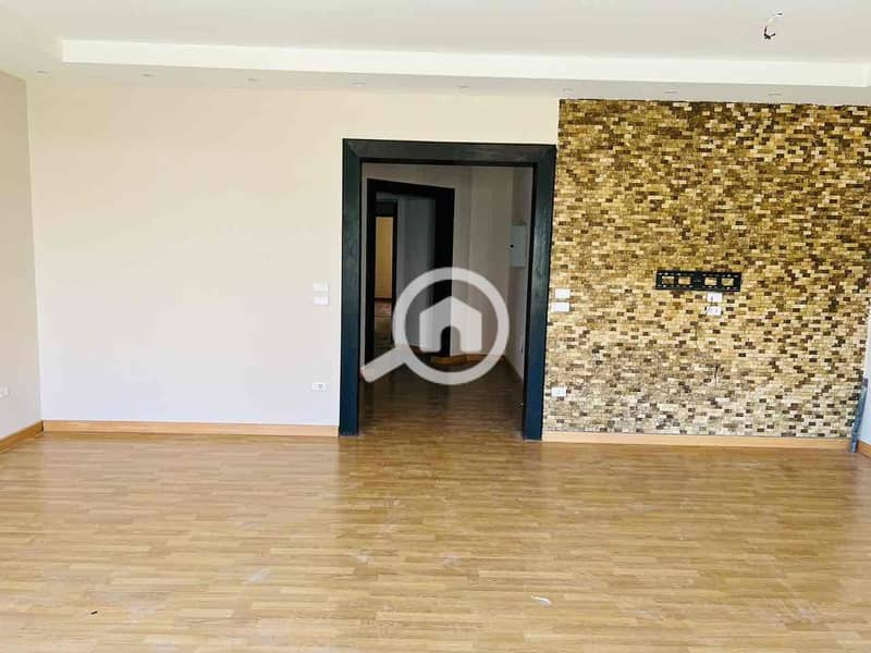 2 6dca9b9f-4881-4166-bed0-18bd188c880f. jpg