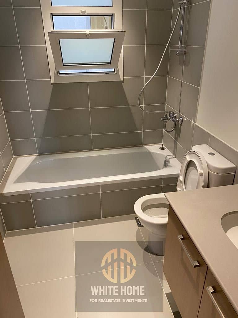 10 60a34b58-6114-42f2-80ed-757c912a252b. jpeg