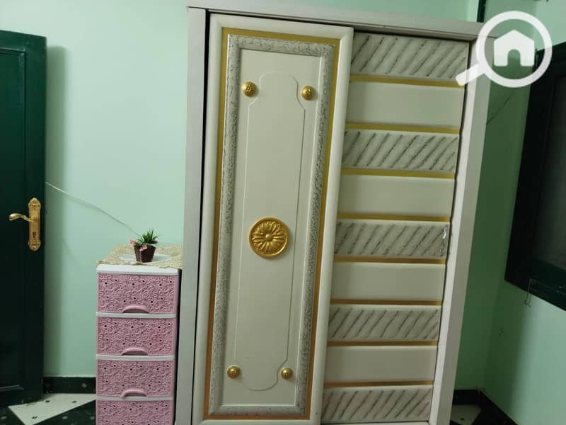 6 ebd4bb19-b9df-4525-917f-472704f132d0. jpg