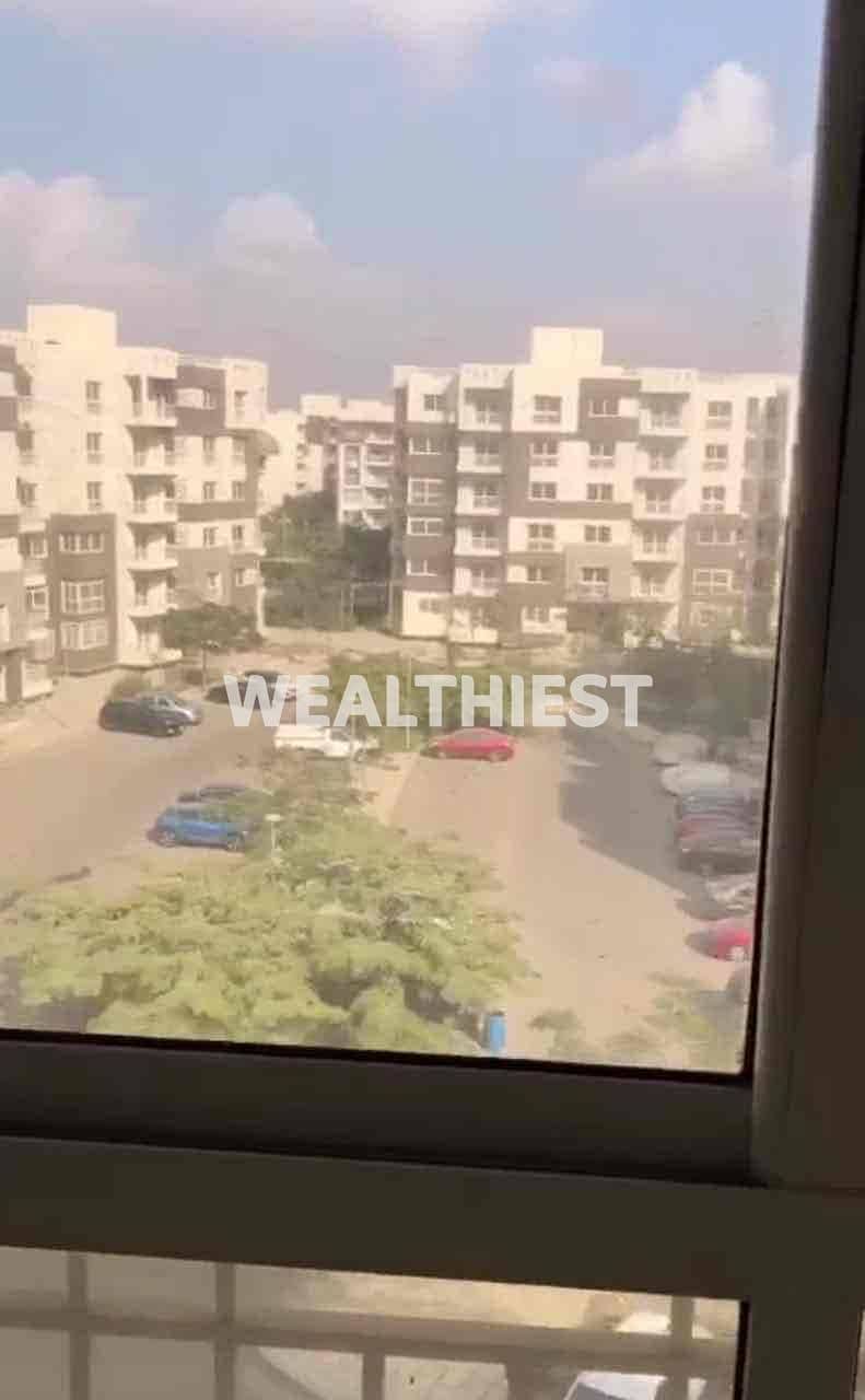 2 4adaeebf-0878-4b5f-ade8-e3728d7ccd6a. jpg