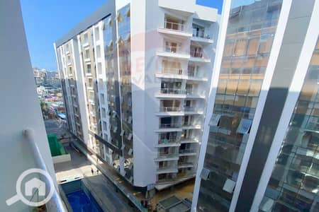 شقة 3 غرف نوم للايجار في سموحة، الإسكندرية - 1. jpg