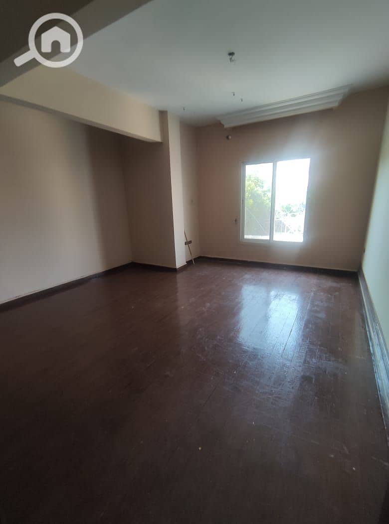 10 WhatsApp Image 2025-12-08 at 1.31. 30 PM (1). jpeg