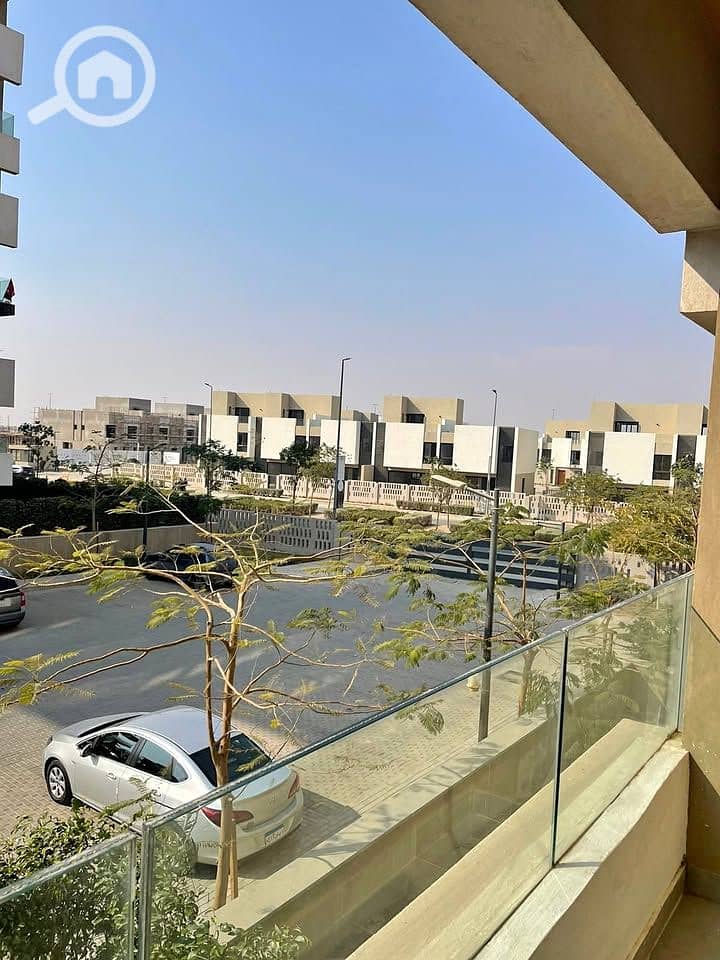 4 a5bbfc4c-50ae-43f4-9dc7-9965f0b2a169. jpg