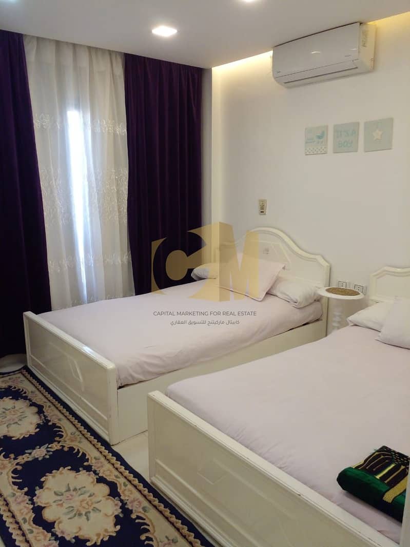 4 e3b7e5cb-103a-4c76-8880-c50cf37d0bef. jpeg