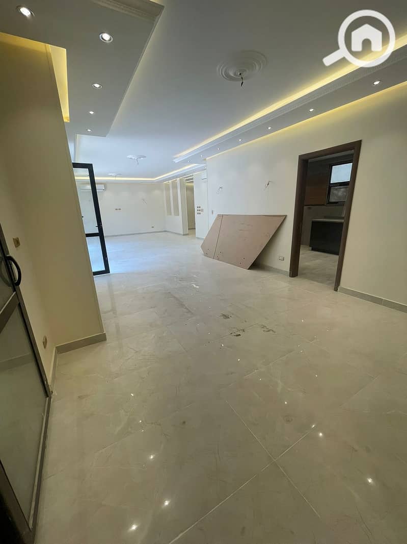 5 f8f910b6-5bf8-4804-99f0-41077dc9d30a. jpg