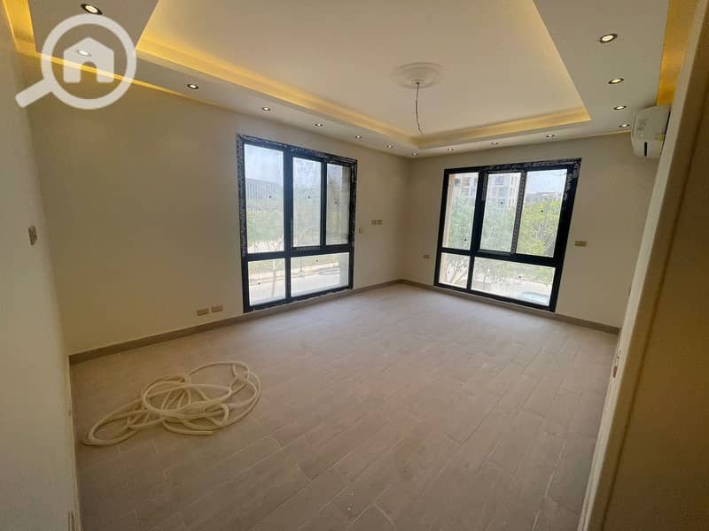 15 9f45d013-4279-4d47-9f3d-414b24912a00. jpg