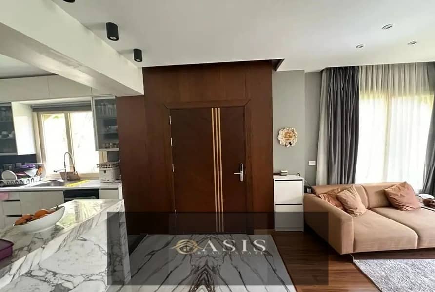 3 8159323-fa9b0o. jpg