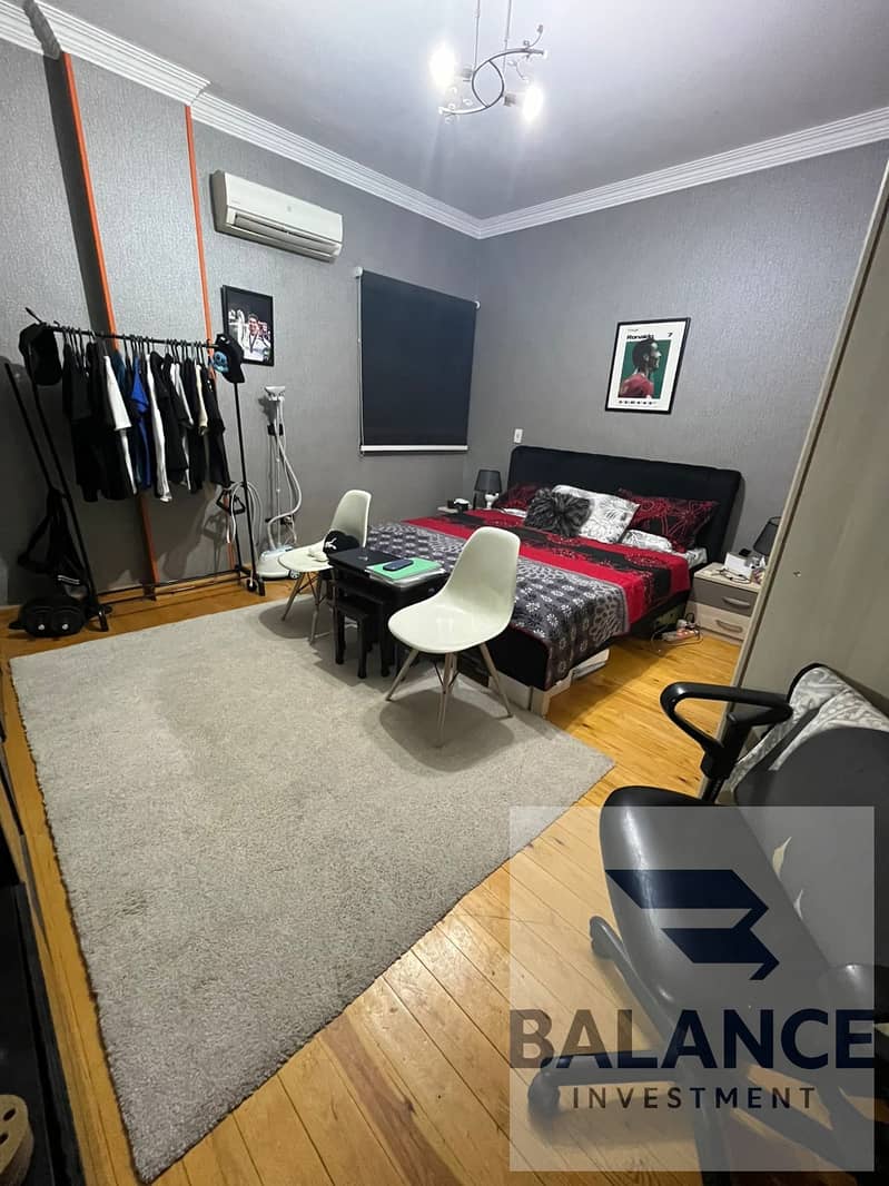 12 03f0e901-4601-43d1-ae00-d6f5dba2c59a. jpg