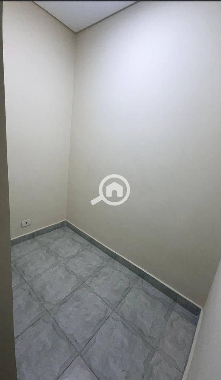 16 WhatsApp Image 2025-12-06 at 8.22. 52 PM. jpeg