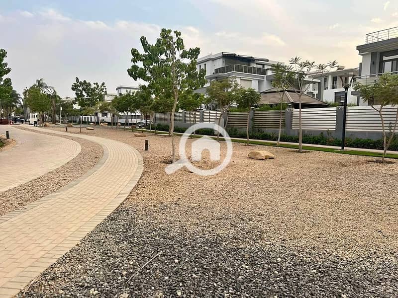 2 WhatsApp Image 2025-12-08 at 4.03. 03 PM (3). jpeg