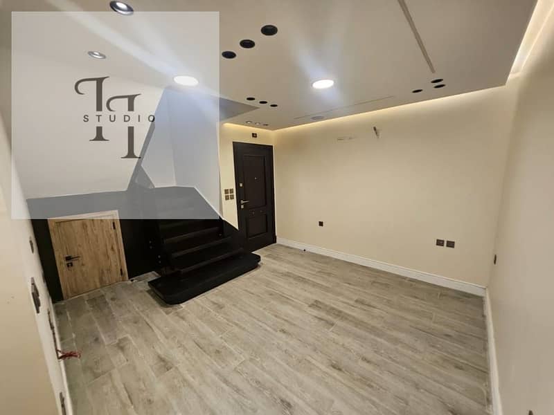 4 WhatsApp Image 2025-11-25 at 1.06. 54 PM (1). jpeg