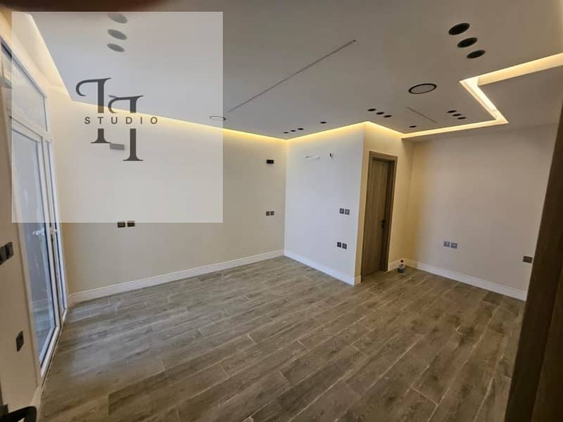 5 WhatsApp Image 2025-11-25 at 1.06. 55 PM. jpeg