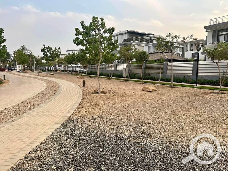 8 WhatsApp Image 2025-12-08 at 4.03. 03 PM (3). jpeg