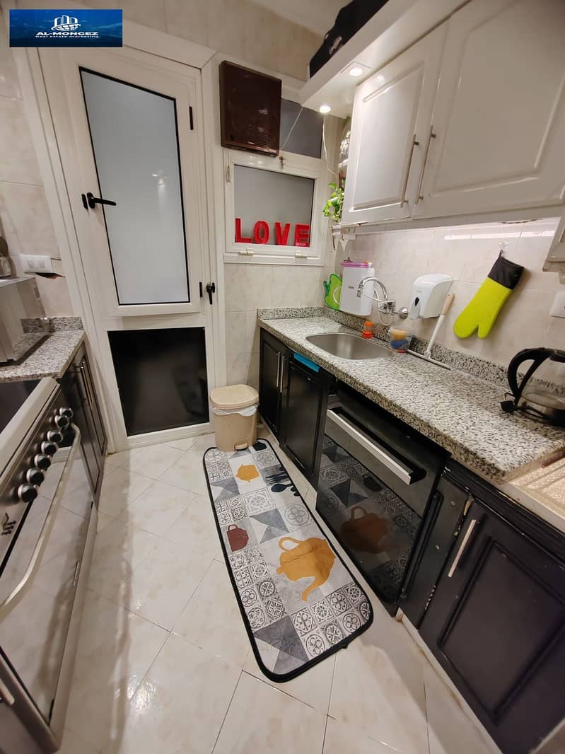 4 5cc06bfa-ce2f-4417-8d73-f3d35c84dc98. jpeg