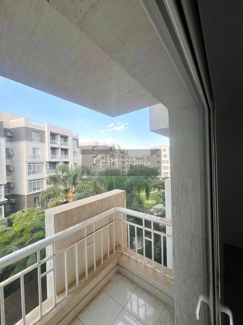 5 c0f16c95-8579-49a8-891d-c9f3bb8e9a27. jpg