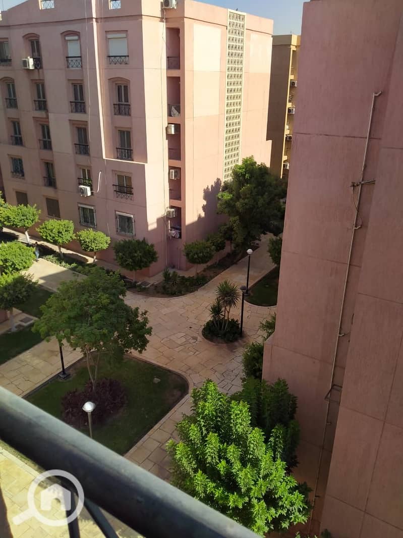 8 6bf047e8-b2d9-4710-bdc9-89dc34c70224. jpeg