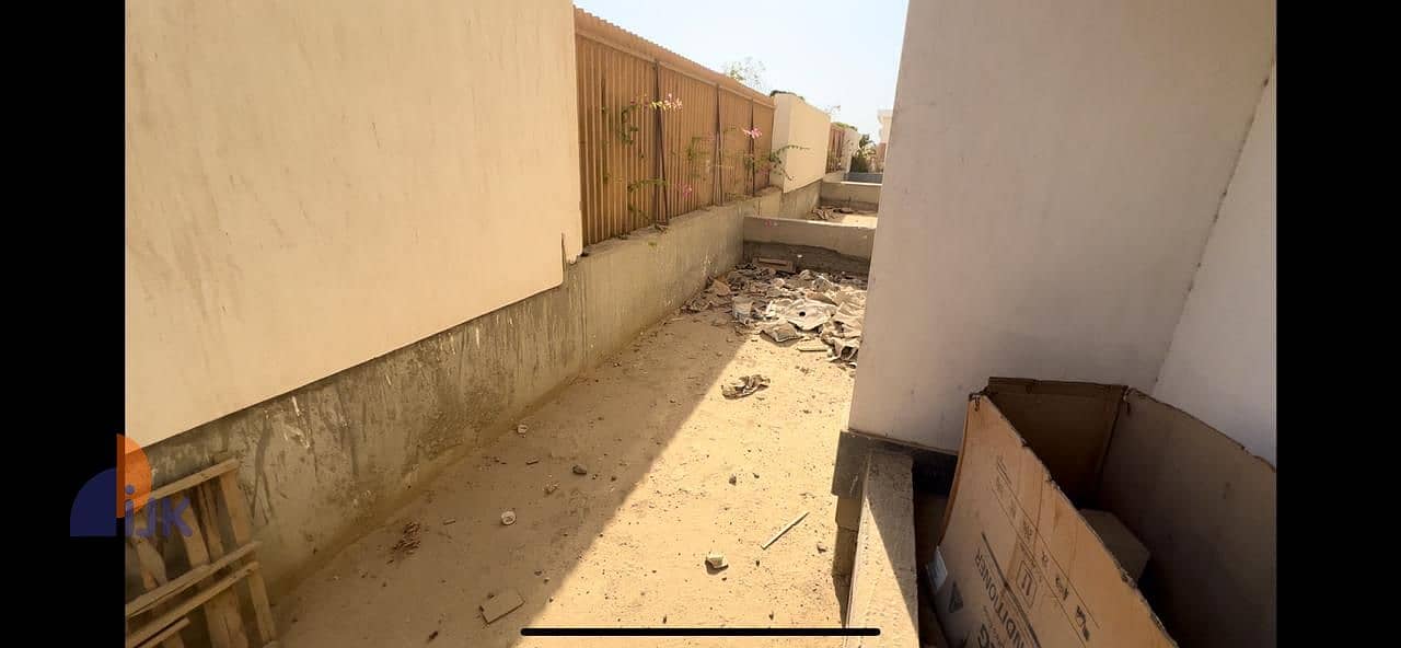 6 WhatsApp Image 2025-11-30 at 14.30. 08_f6b453da. jpg