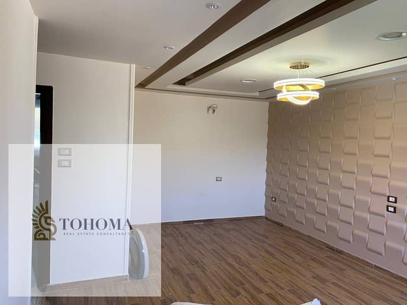 2 8f23592f-2b4e-4a54-a27d-8db2aa1b7c6f. jpg