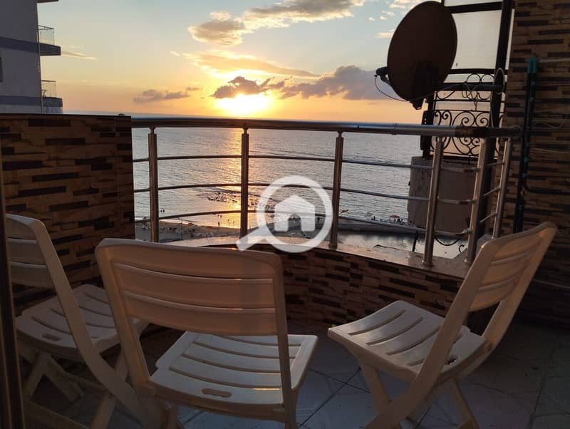 4 03649a71-759a-4fed-a9fd-d596de921ce8. jpg