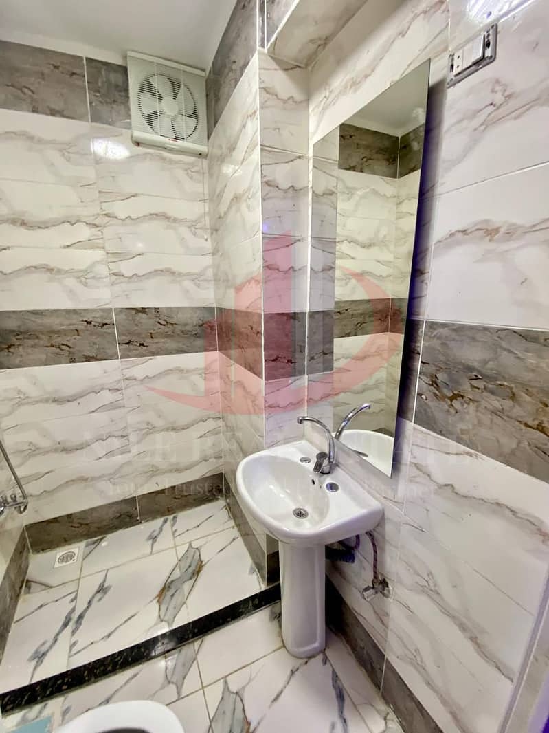 12 WhatsApp Image 2025-12-08 at 15.52. 20 (3). jpeg