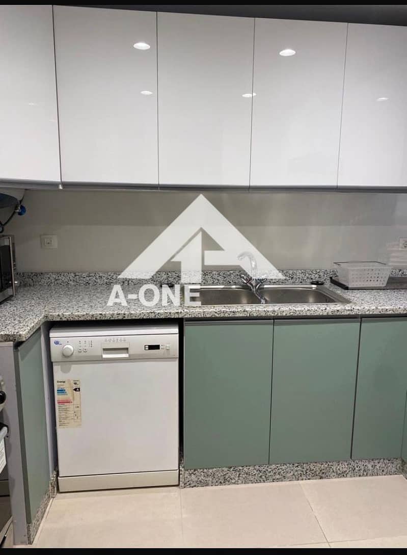 4 d0626efd-9980-4da0-a4cf-950c88bbd335. jpg