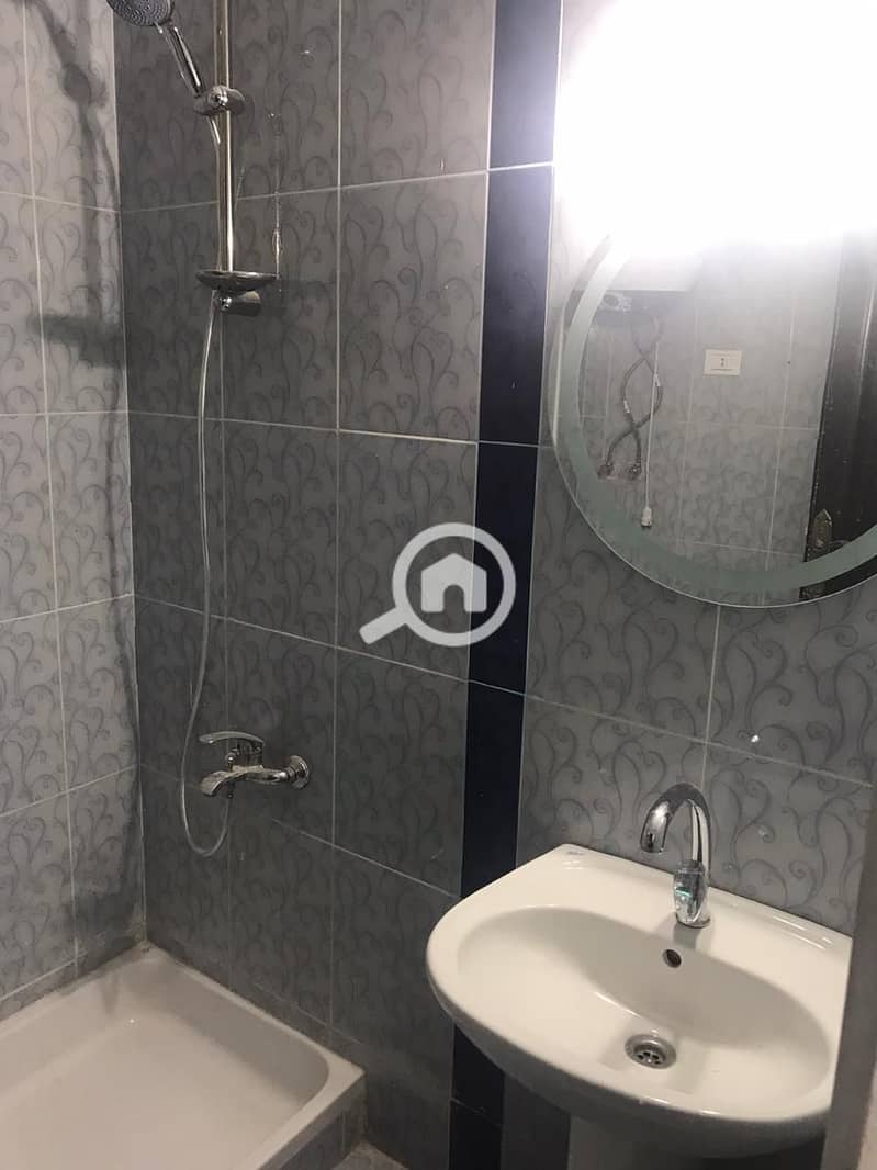 7 WhatsApp Image 2025-12-08 at 16.22. 52_2e3bcdfa. jpg