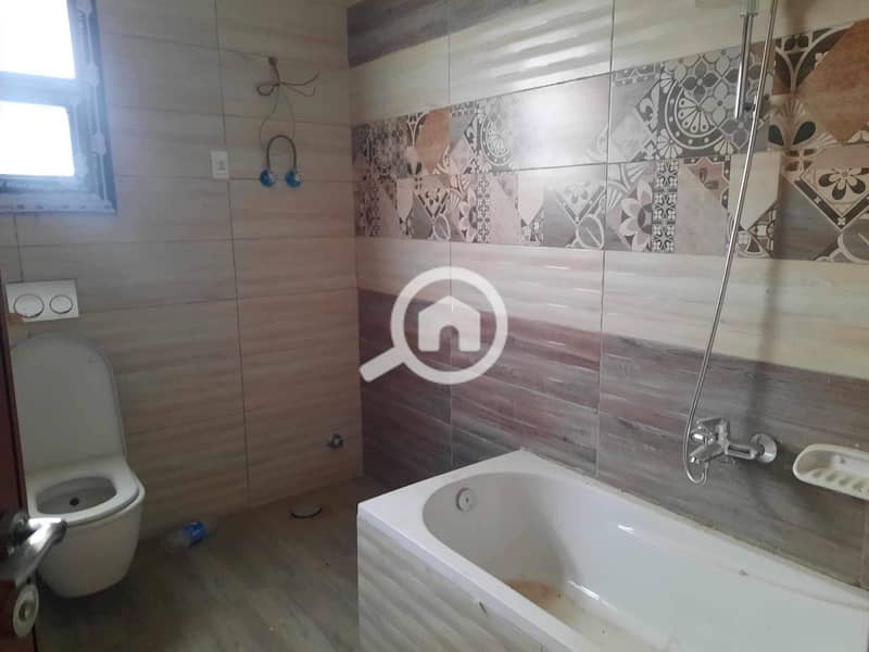 4 WhatsApp Image 2024-10-12 at 11.40. 08_459688af. jpg