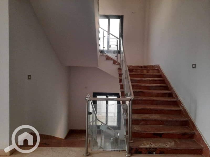 7 WhatsApp Image 2024-10-12 at 11.40. 09_48f13c96. jpg