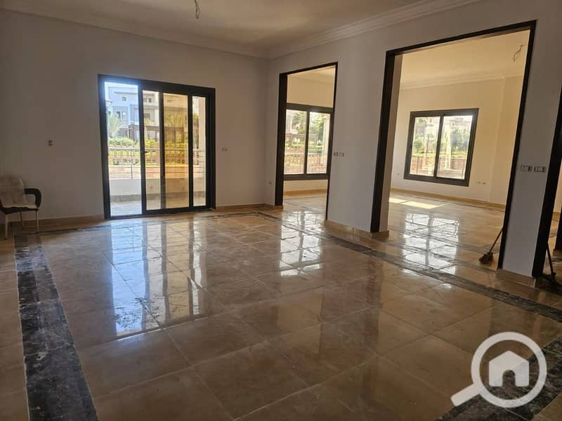 8 bc593208-0a57-465a-bc3e-8076e38afb7f. jpg