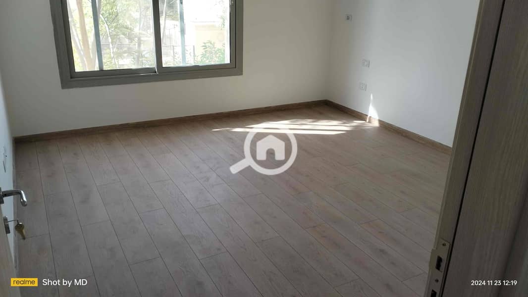 5 f3023f4c-97a8-4552-857c-f0688302db0c. jpg