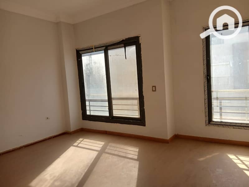 5 WhatsApp Image 2025-02-13 at 10.08. 54_5e9286f9. jpg