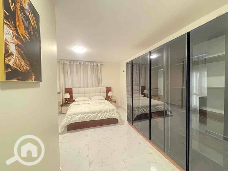 10 4159b647-d26d-4322-9b49-50487d745eeb. jpg