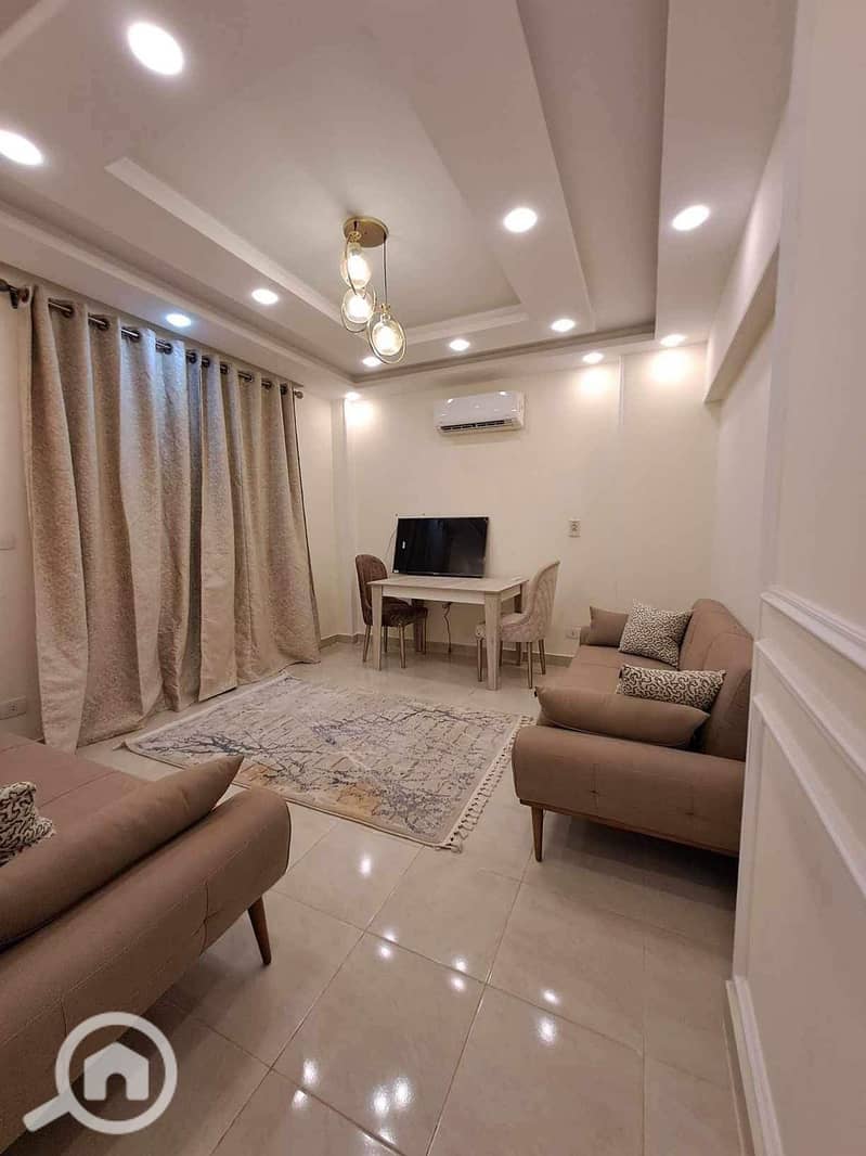 2 4e8d0e74-f714-4dfb-abbf-74b2c12118fb. jpeg