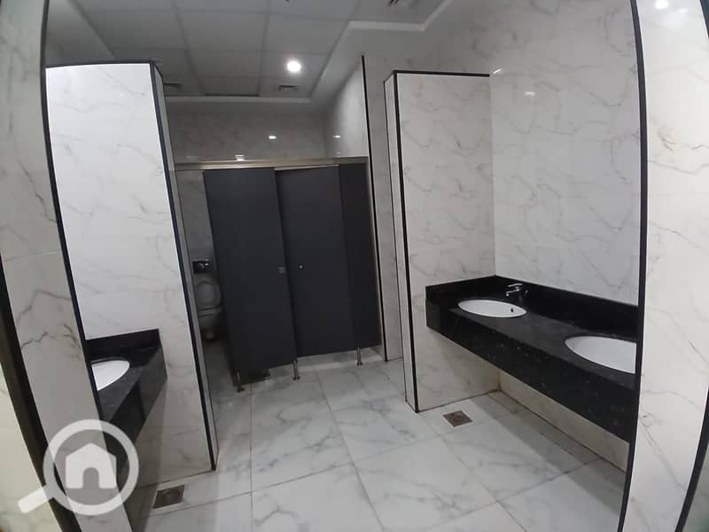 3 WhatsApp Image 2025-12-08 at 4.04. 06 PM (1). jpeg