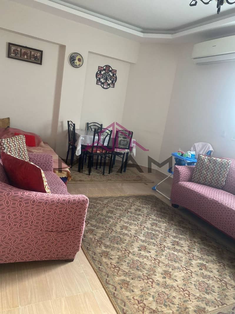 3 photo_5886629623137766186_y. jpg