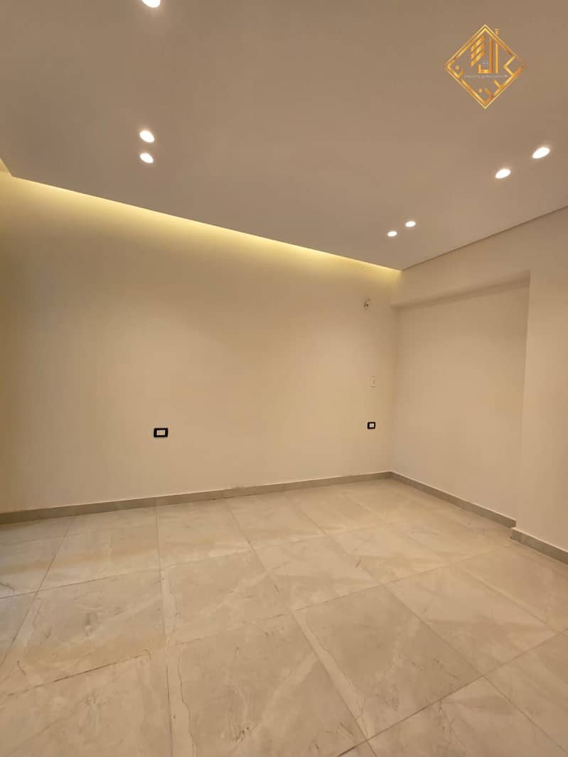 5 WhatsApp Image 2025-12-03 at 17.20. 25. jpeg