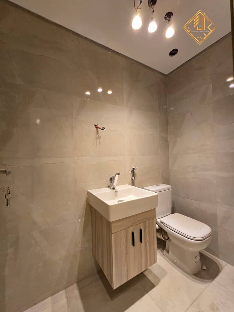 9 WhatsApp Image 2025-12-03 at 17.20. 21. jpeg