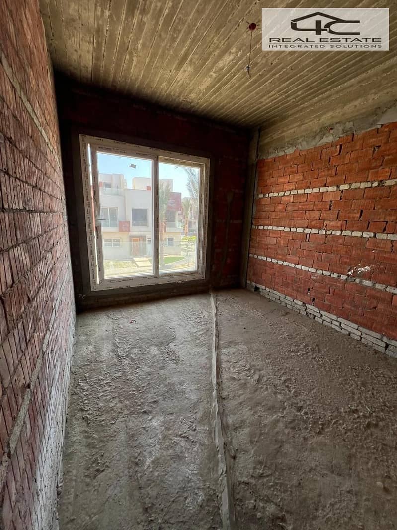 10 WhatsApp Image 2025-11-23 at 11.33. 12 PM (1). jpeg