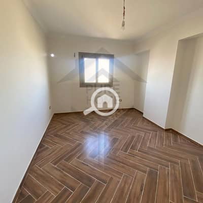 فلیٹ 3 غرف نوم للايجار في سموحة، الإسكندرية - 1. jpg